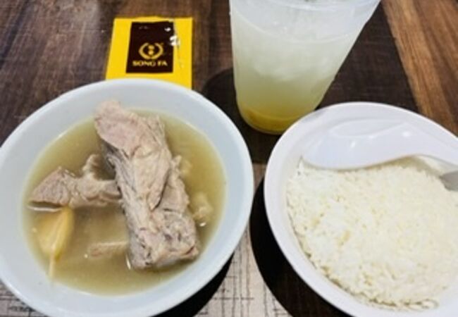 松發肉骨茶 ソンファバクテー (チャイナポイント店)