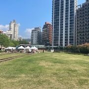 新北投駅横の公園