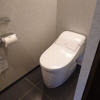 トイレは個室です