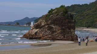 神々が上陸する浜