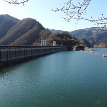 奥多摩湖の風景