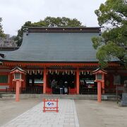 広い敷地に複数の神社