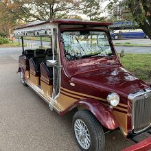 園内の移動に便利なエレクトリックカー