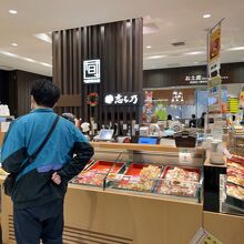 サービスエリア内