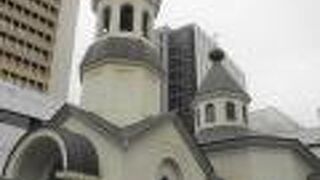 草原の中に建っていて欲しい可愛らしい教会