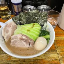 横浜ラーメン厨房 うえむらや