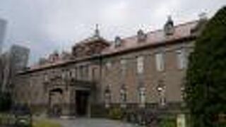 大通公園の西端