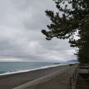 美しいきれいな水の海岸