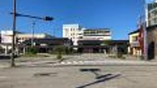 温泉街から歩けます