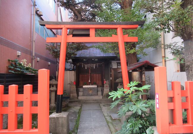 出世稲荷神社(神田)