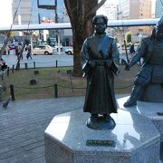 徳川家康の幼少期の像
