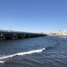 この写真は午前中の到着時