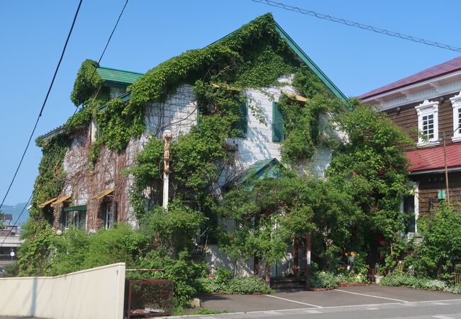 赤毛のアンの世界が広がる元町のカフェ