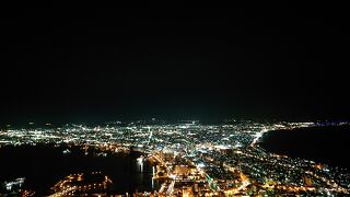 日本三大夜景を楽しめる函館山展望台