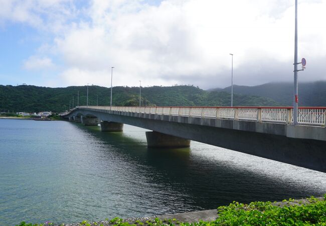 橋自体は特に何の変哲もないです