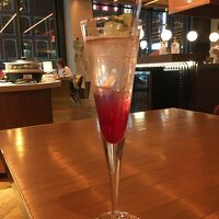 ２コイン(４００円)のドリンク。人気居酒屋レベルです。