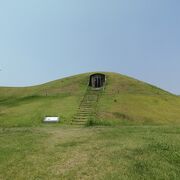 弘法大師の祖先の墓かも