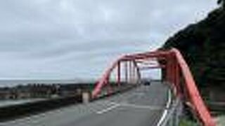 湯河原・熱海間の海岸線を走る道路