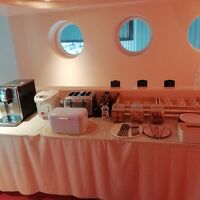 メザニンの無料スナックコーナー