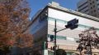 ちょっと珍しいお店も。