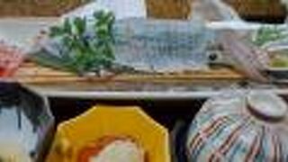 対馬のどぐろとイカ活き造り 博多 魚蔵 都ホテル店