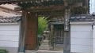 人魚伝説などがありとても有名なお寺