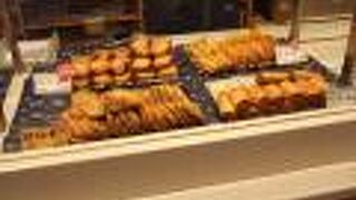 揚げたてのかまぼこも買えます