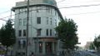 旧北海道拓殖銀行小樽支店です