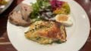 カフェ＆ブックス ビブリオテーク 大阪・梅田