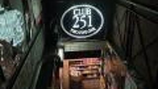 CLUB251