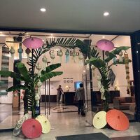 エントランス～もう直ぐロイクラトン ♫