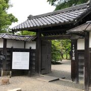 広い庭園！