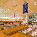 男鹿半島の御土産や食事に最適の場所。