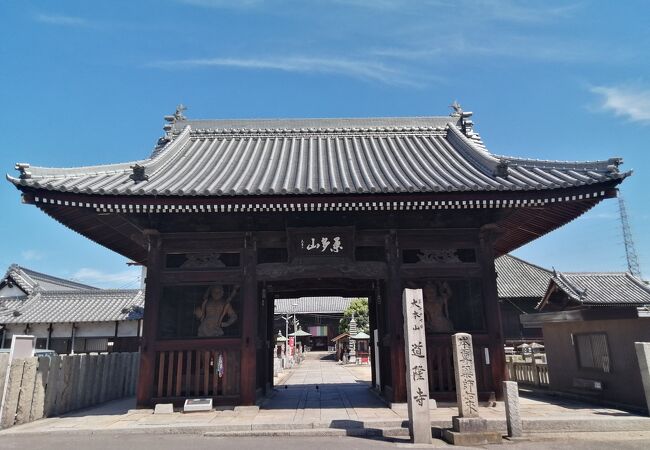 本尊は“眼なおし薬師さま”