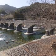 ８連アーチの石橋。