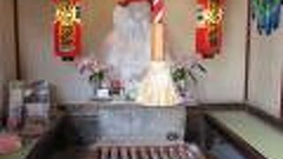 化粧延命地蔵が有名