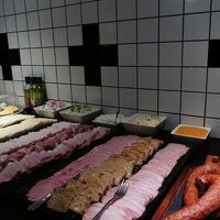 朝ごはんの充実したハム・チーズ類