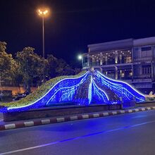 前面道路もライトアップ