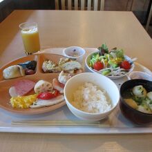 バイキングの朝食です。