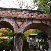 南禅寺境内に残る、琵琶湖疎水の水路