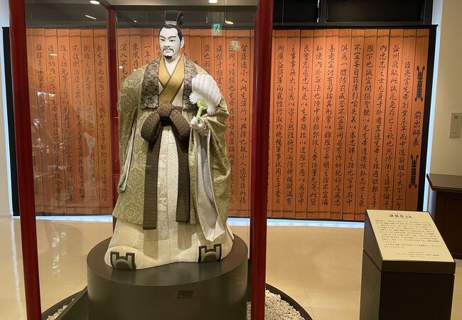 三国志や平家物語など懐かしい人形の精緻さを眼近に！