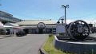 駅前ロータリーに注目