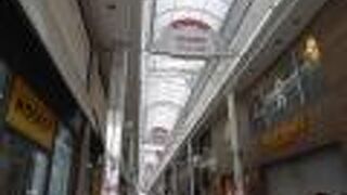 西へいくほど数字が大きく。