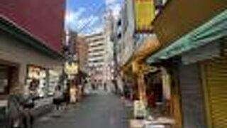 通りと呼ぶには、、、