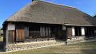 幕末期の藁葺きの古民家