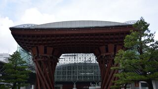 金沢駅前のフォトスポット