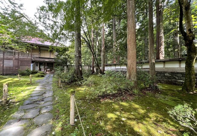 現在は白山神社の社務所