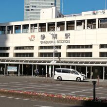 県下には浜松駅もありますが、どちらも規模が大木です。