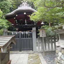 白旗神社（鶴岡八幡宮境内）