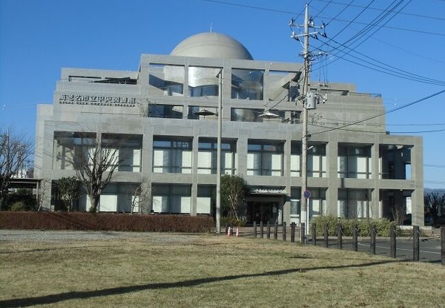 海老名市立中央図書館